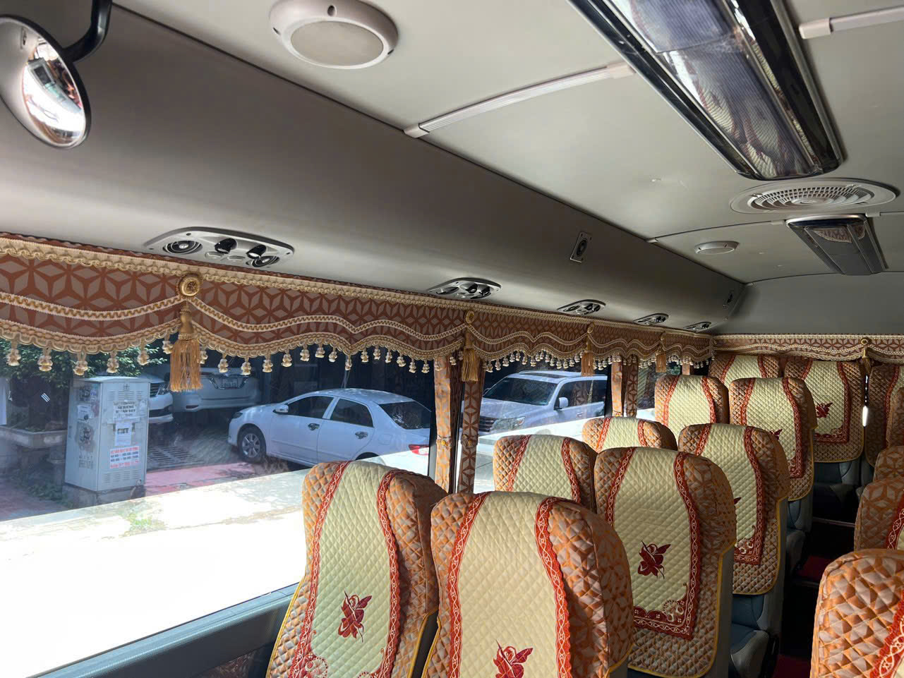 Áo trùm xe du lịch huyndai 46 chỗ