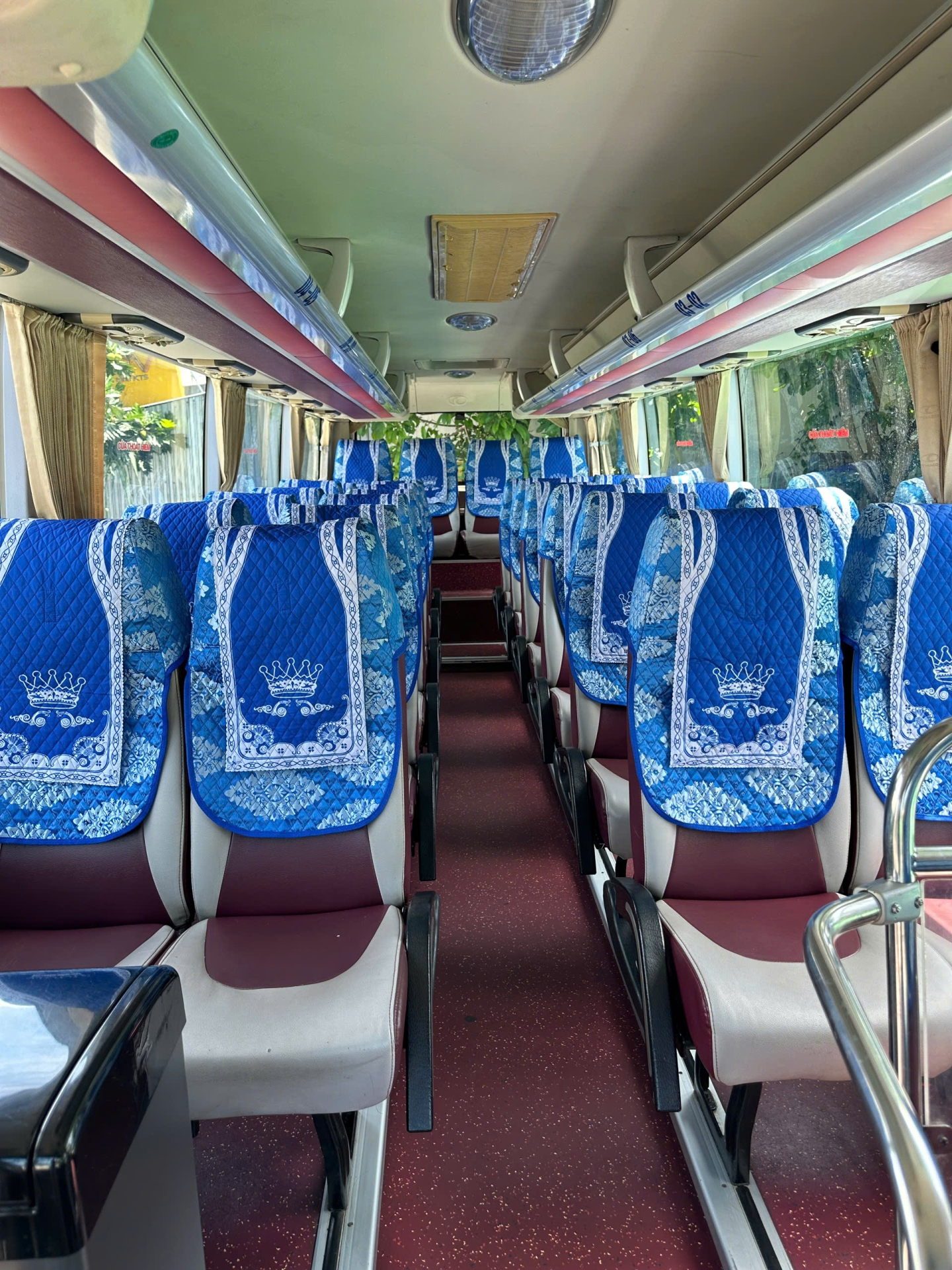 Áo ghế xe county
