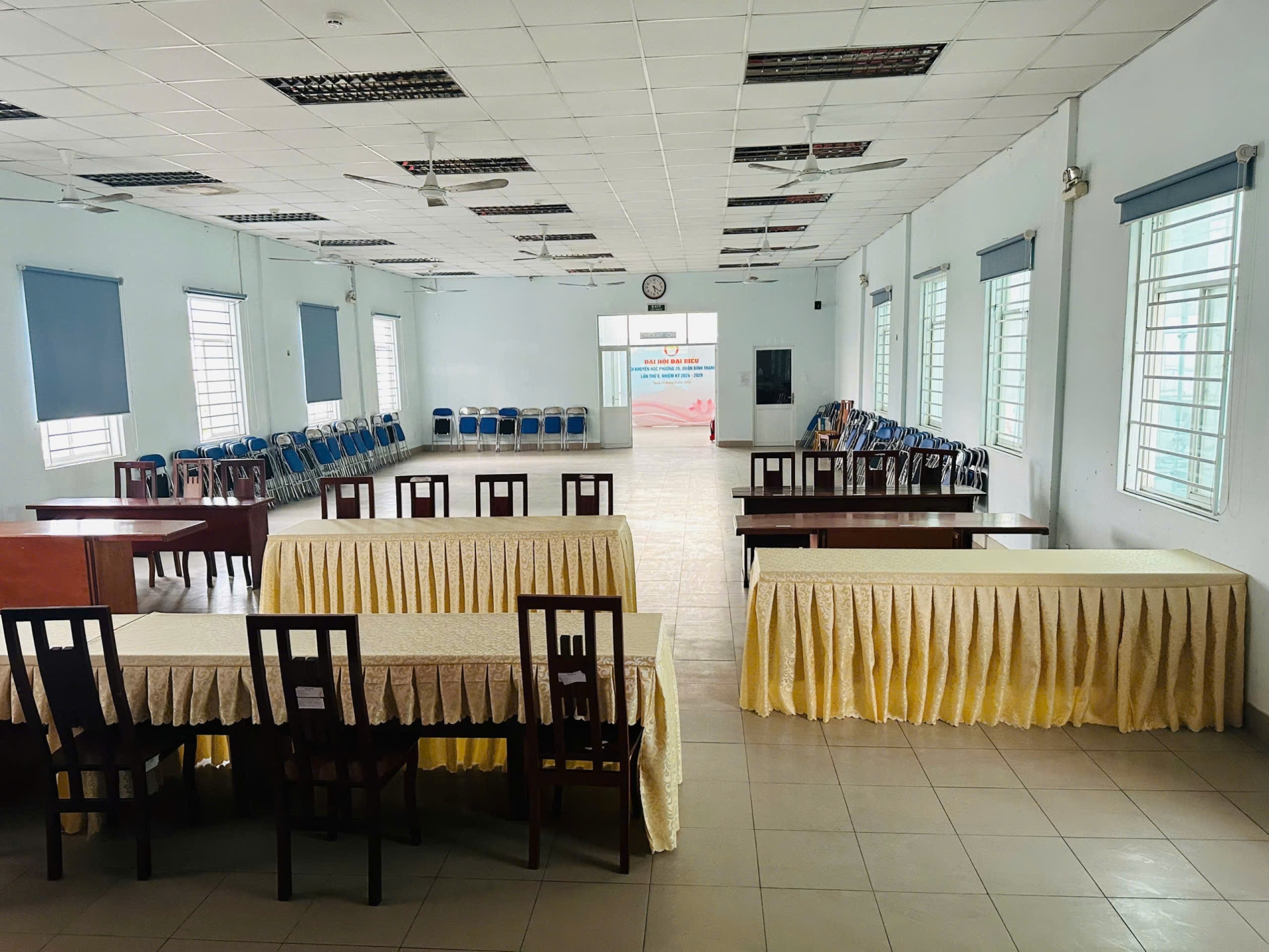 Áo bọc ghế hội trường